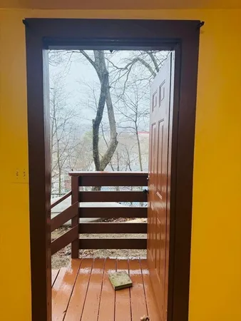 $2,000 | 81 Bellevue Avenue, Unit 1, Haverhill, MA 01832