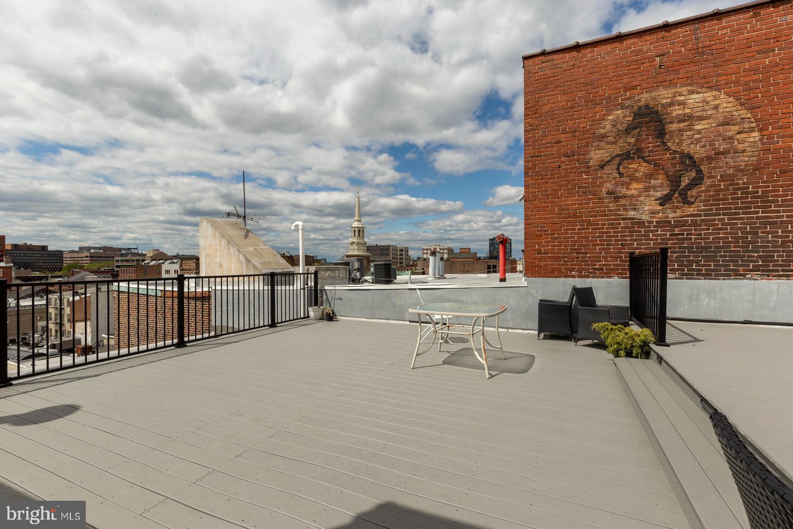 12-16 Letitia Street, Unit 105 Philadelphia, PA 19106 - Photo 32 of 40