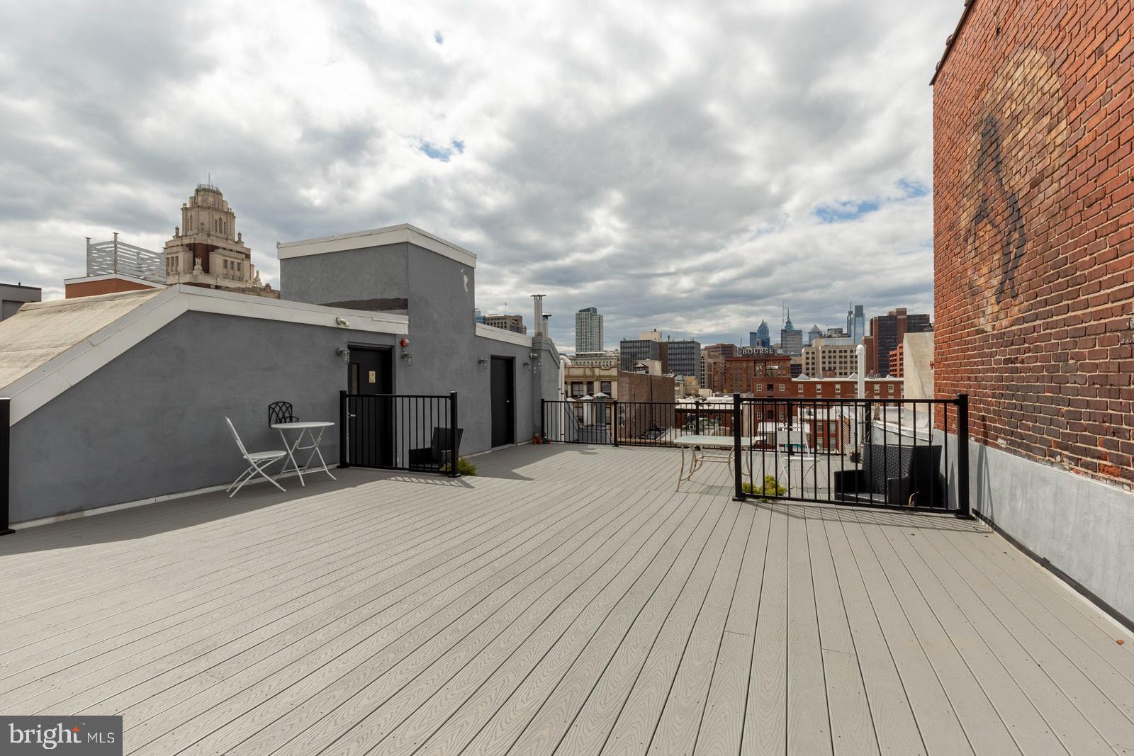 12-16 Letitia Street, Unit 105 Philadelphia, PA 19106 - Photo 35 of 40