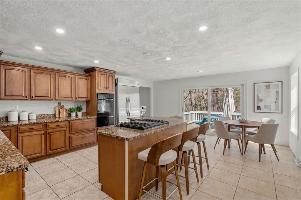 44 Connolly Road Billerica, MA 01821 - Photo 10 of 39