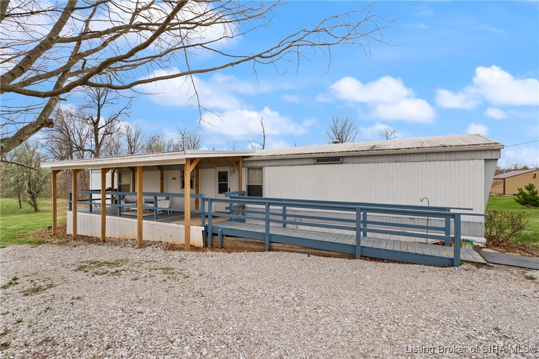 11525 Glass Overlook Road Southeast Elizabeth, IN 47117 - Photo 3 of 47 Gallery Image 3