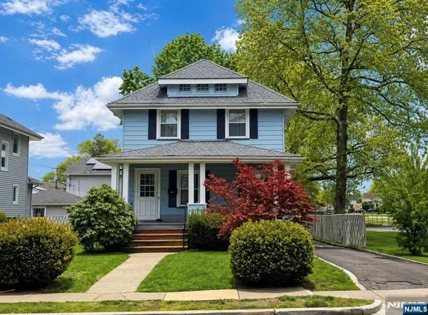 $4,200 | 312 Rochelle Avenue, Rochelle Park, NJ 07662