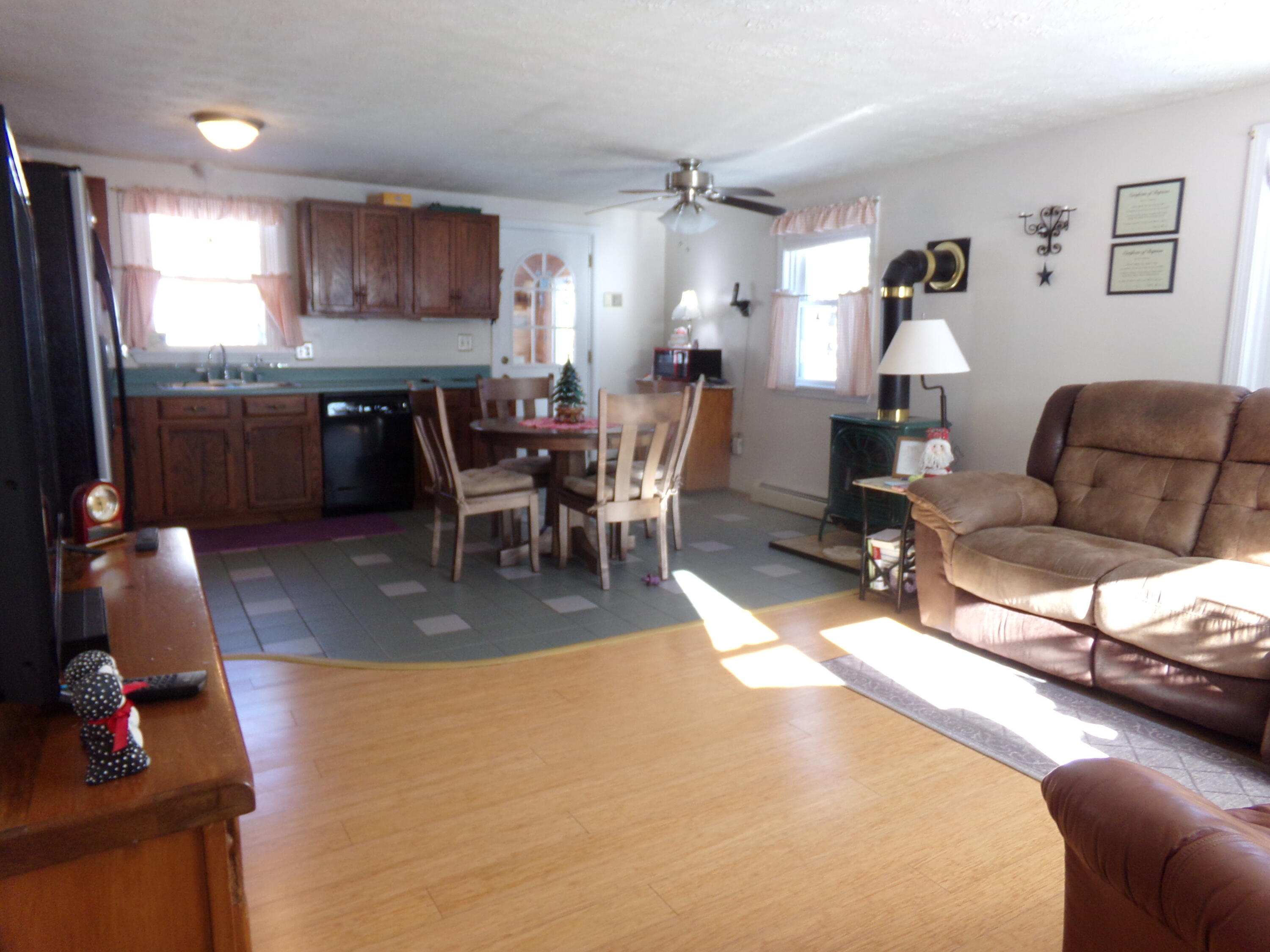 57 North Raymond Road Poland, ME 04274 - Photo 7 of 22 100_1564