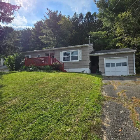 $129,900 | 1219 Crestview Drive, Endicott, NY 13760
