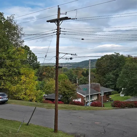 $129,900 | 1219 Crestview Drive, Endicott, NY 13760