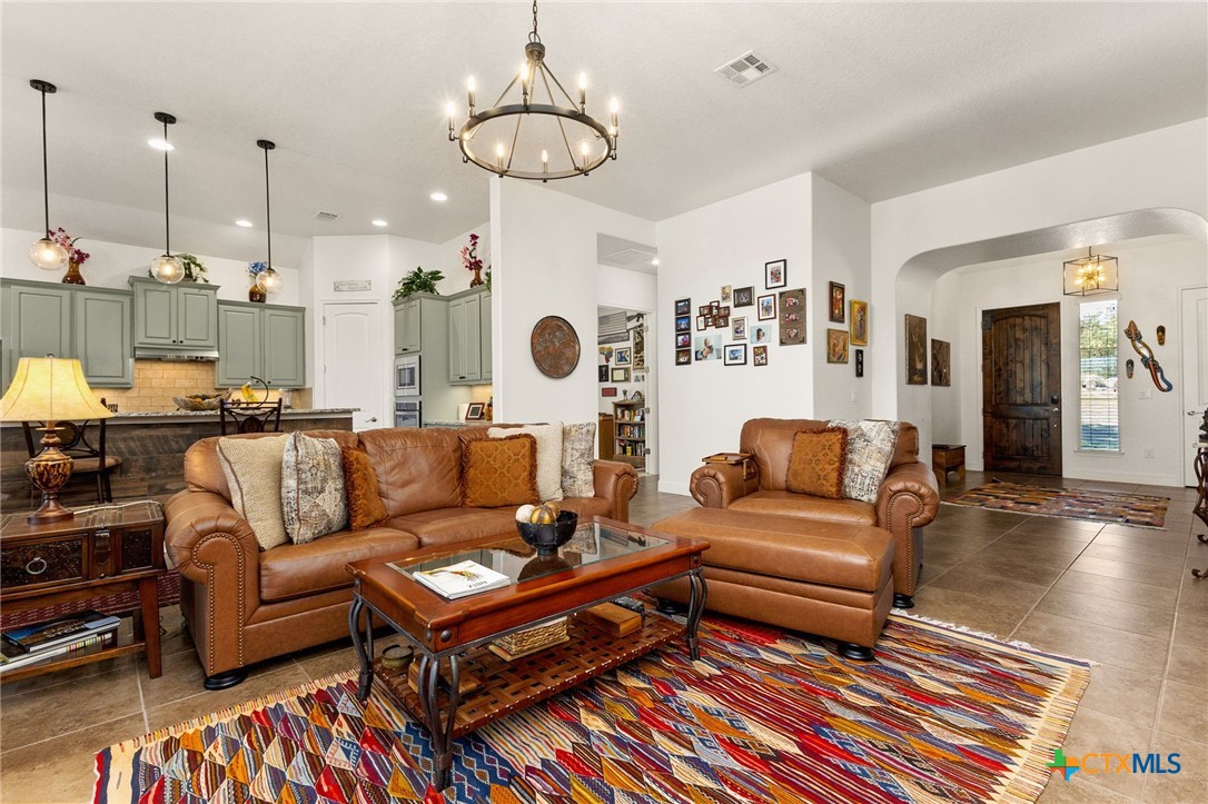 880 Haven Point Loop New Braunfels, TX 78132 - Photo 9 of 41 Living Room