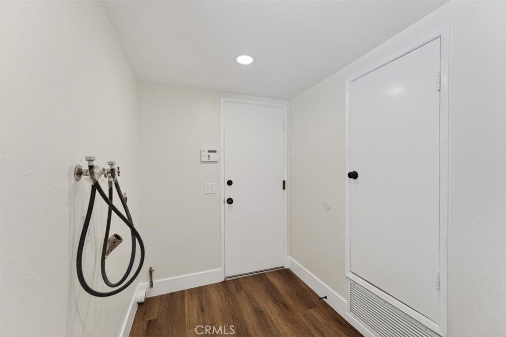 1070 South Road Runner Road Anaheim, CA 92807 - Photo 46 of 70