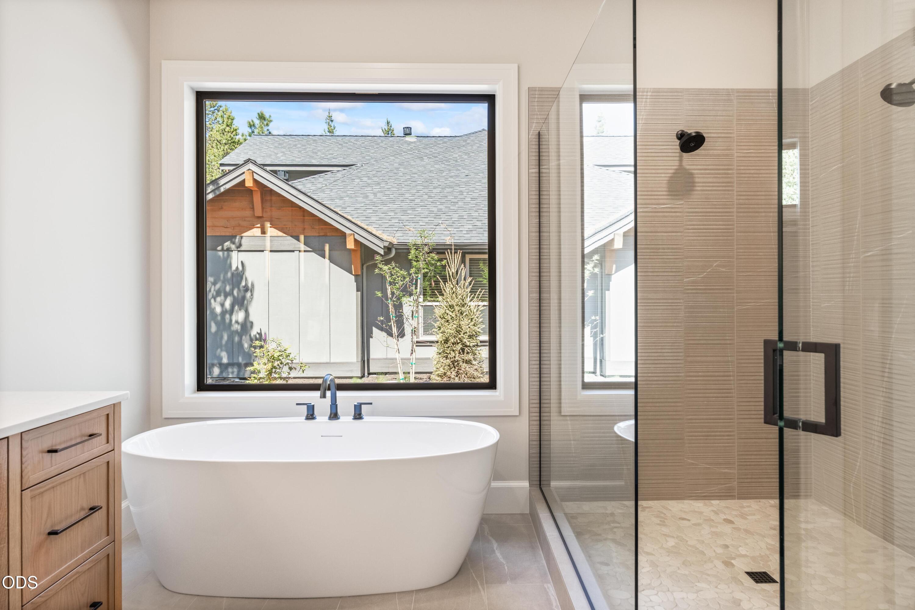 56322 Fireglass Loop, Unit 174 Bend, OR 97707 - Photo 14 of 44