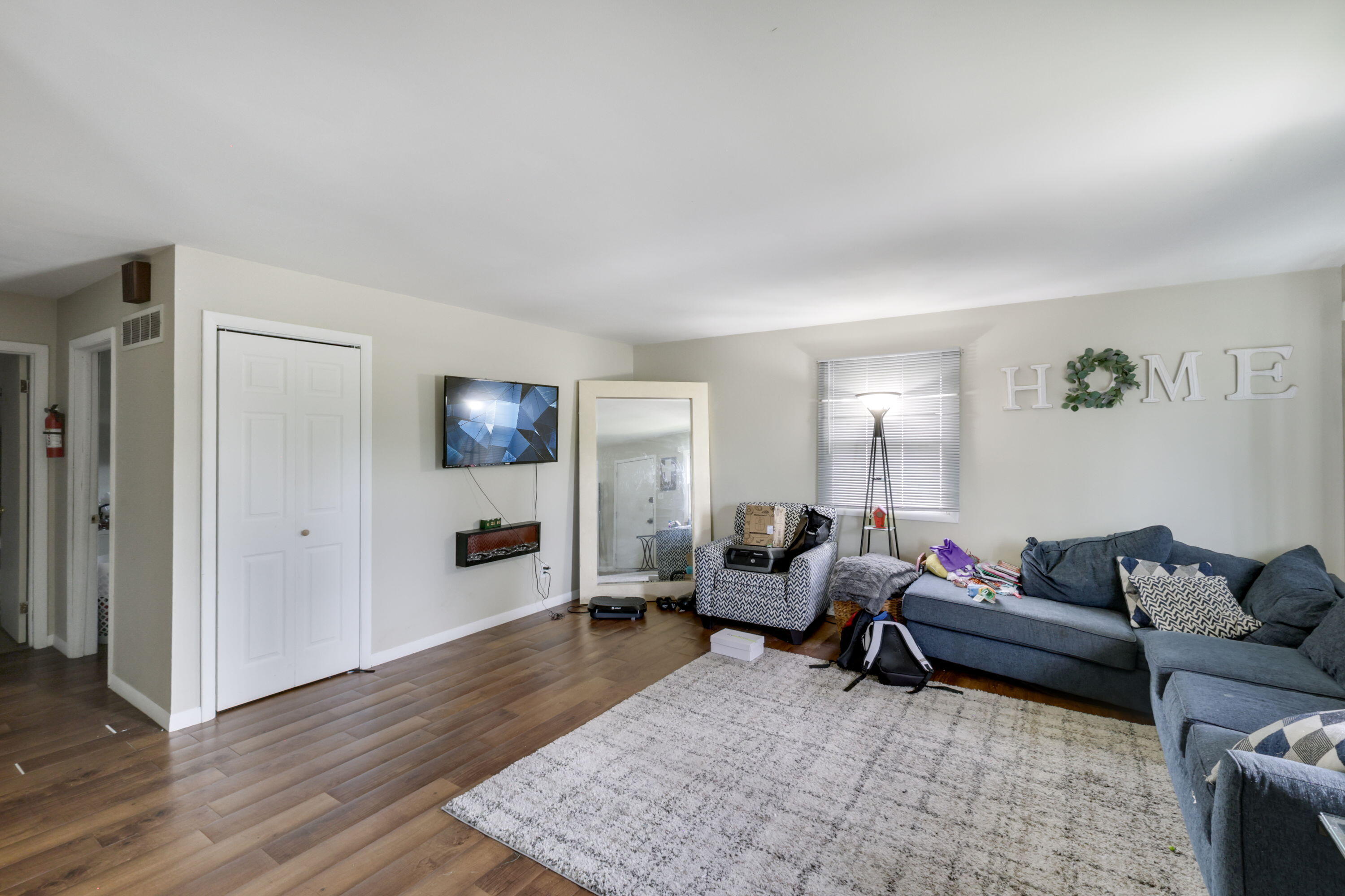 606 Spruce Street Hammond, IN 46324 - Photo 3 of 17 3000x2000