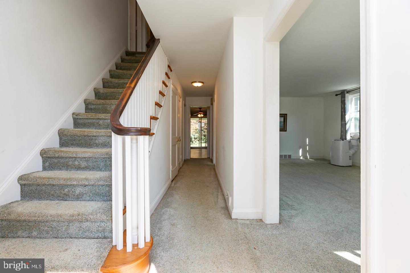 1244 Steel Road Havertown, PA 19083 - Photo 5 of 33