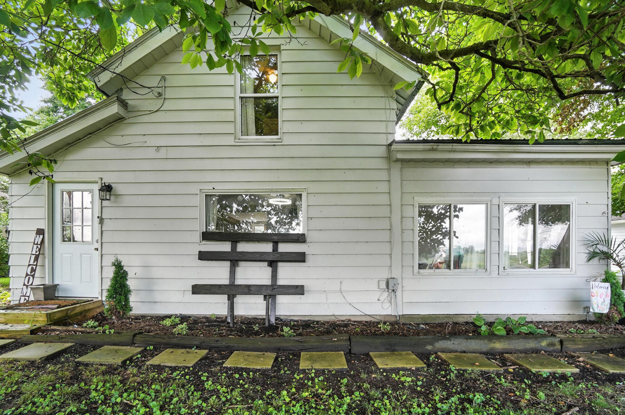 473 West County Line Road Springfield, OH 45502 - Photo 1 of 42