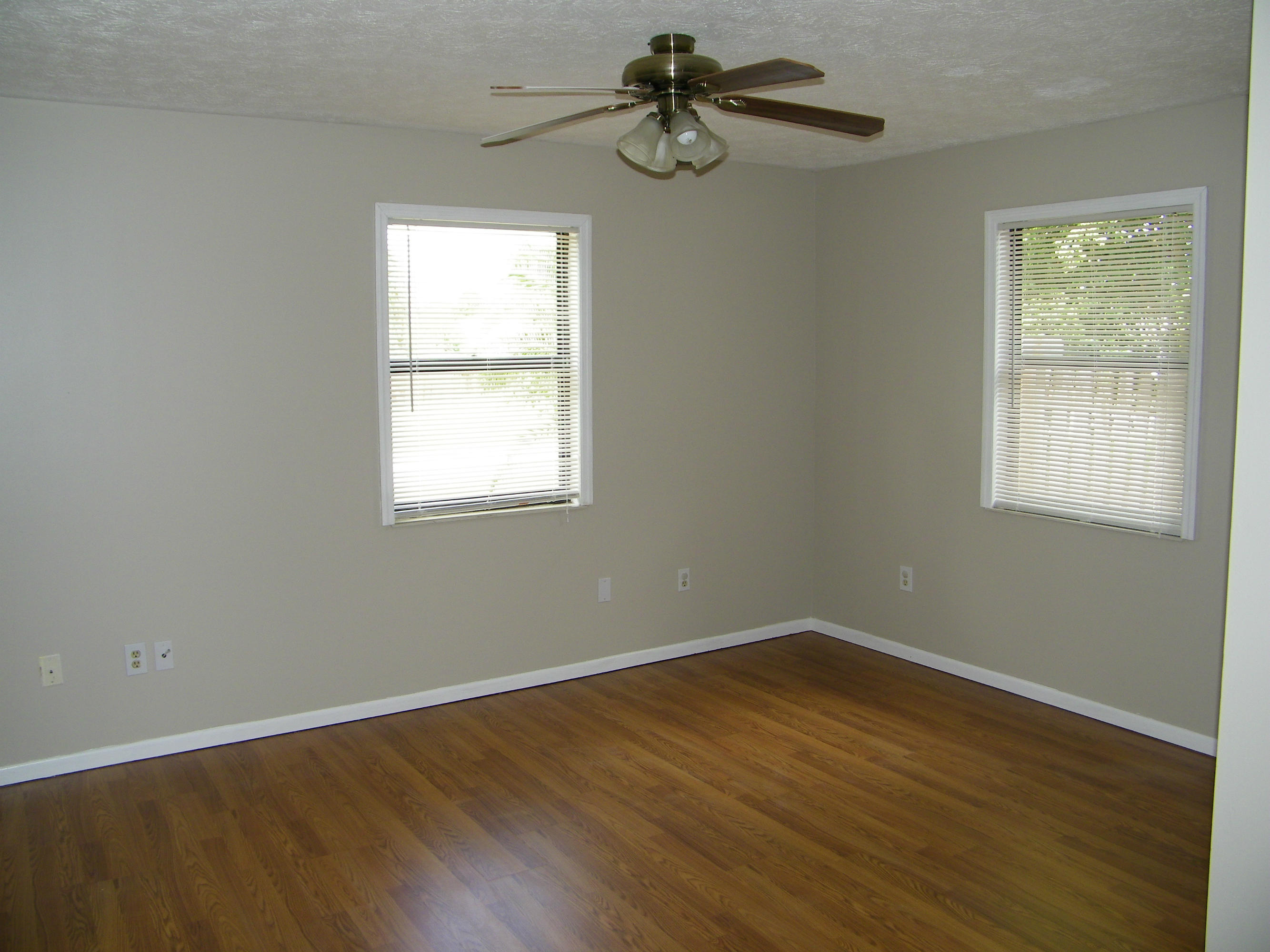 922 Southwest Commonwealth Road Port St. Lucie, FL 34953 - Photo 6 of 14 Guest room