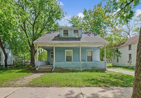 $274,000 | 403 West Columbia Avenue, Champaign, IL 61820