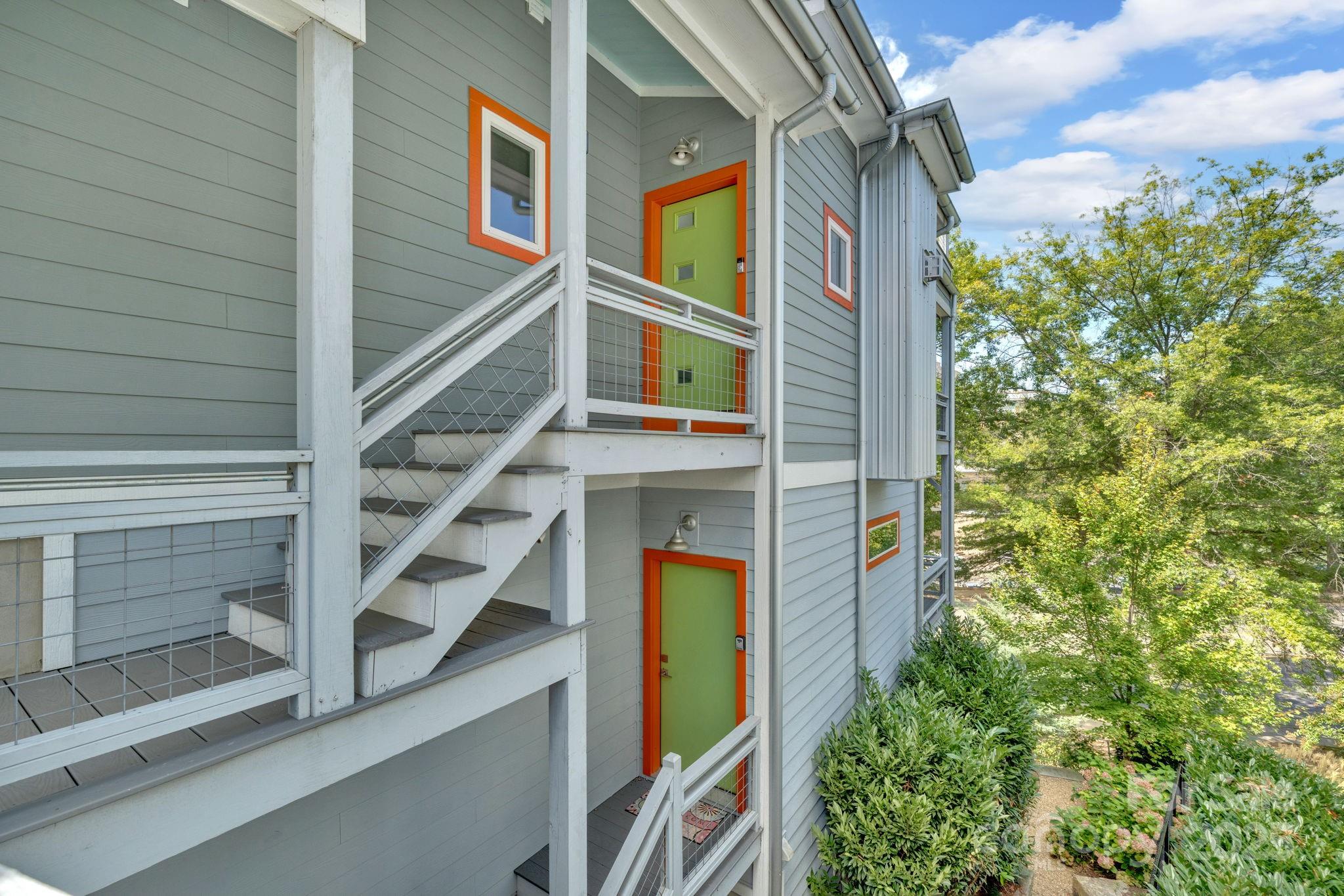 8 Birdhouse Row Asheville, NC 28801 - Photo 6 of 46 a view of an entryway