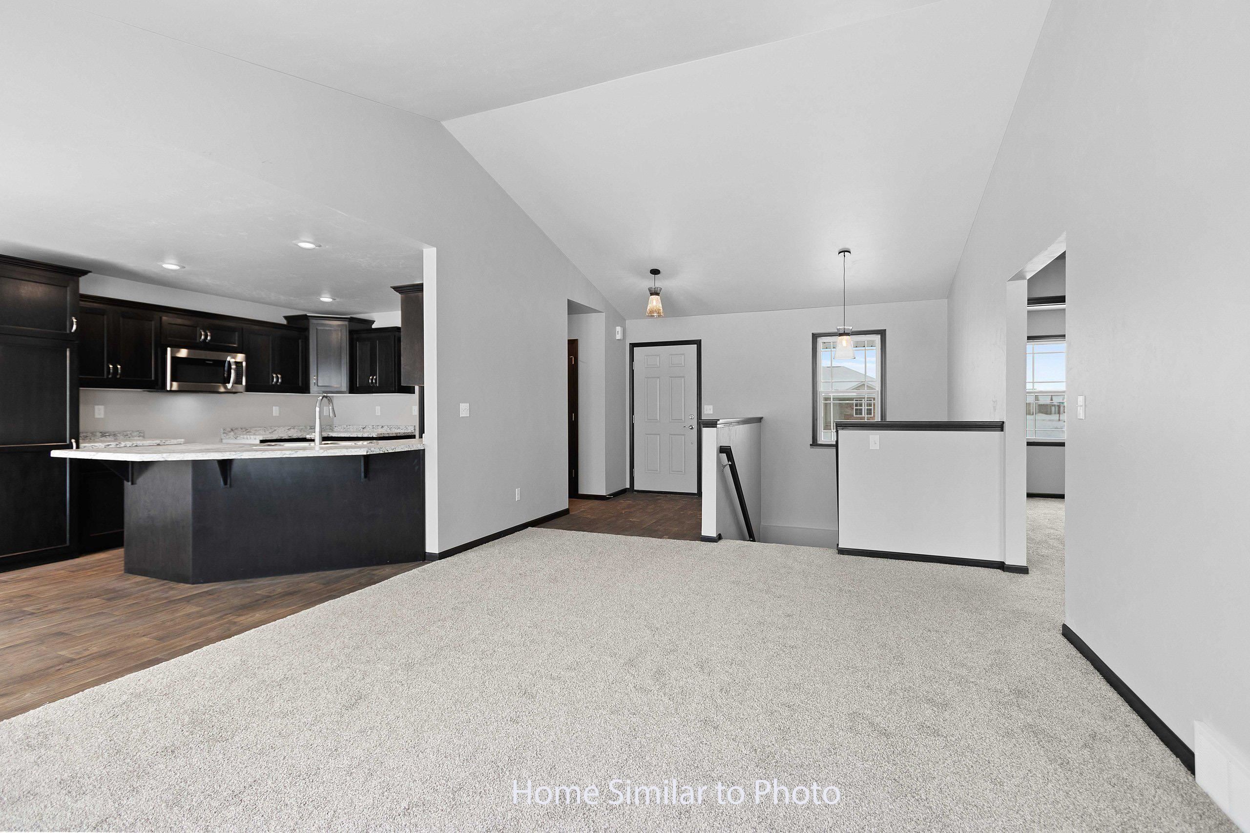 1929 Huffcutt Lane Waupaca, WI 54981 - Photo 6 of 26