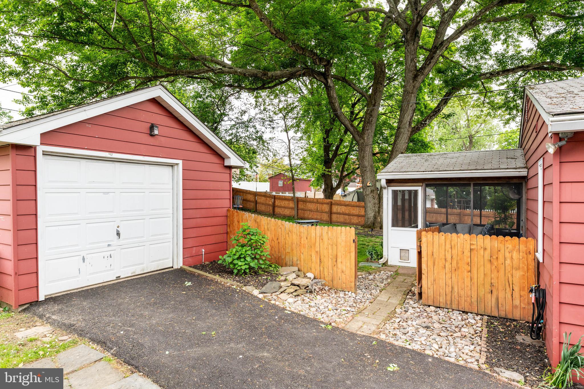 465 Briarhill Road Springfield, PA 19064 - Photo 43 of 51 Detached Garage