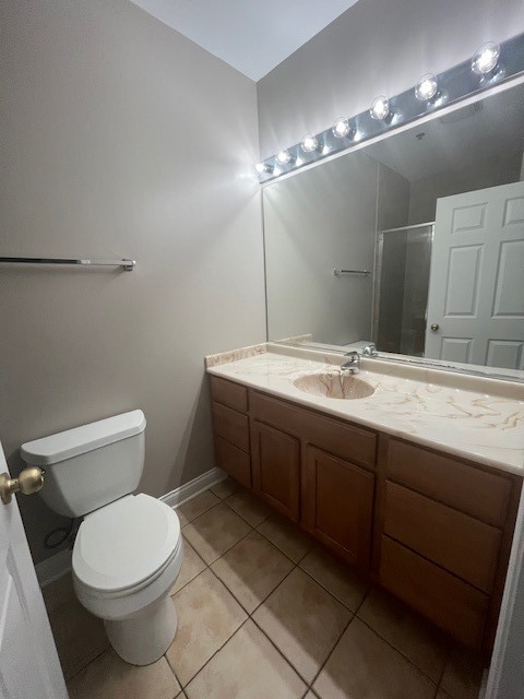 8 West Monroe Street, Unit 1102 Chicago, IL 60603 - Photo 13 of 18 a bathroom with a double vanity sink mirror and toilet