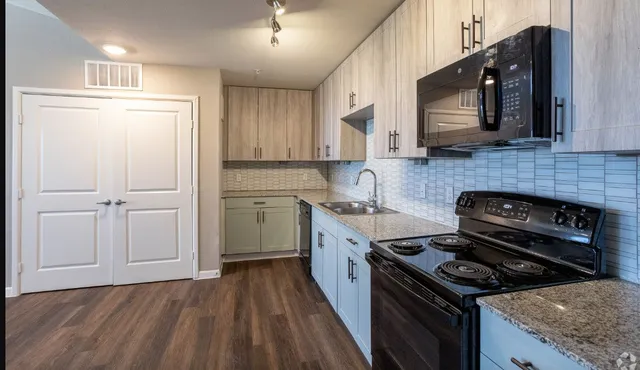 $1,199 | 3300 Oak Creek Drive, Austin, TX 78727