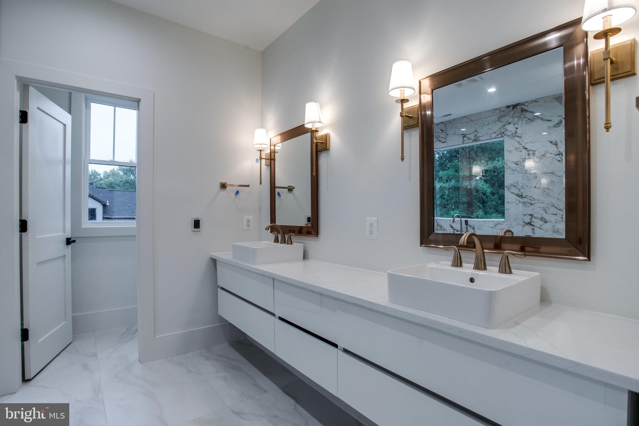 2517 Flint Hill Road Vienna, VA 22181 - Photo 24 of 40