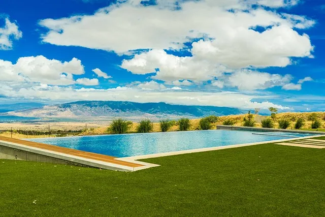 $10,995,000 | 100 Kalelemuku Place, Kula, HI 96790