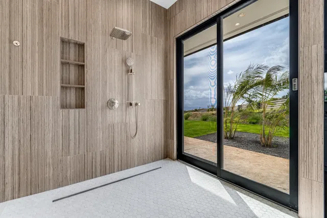 $10,995,000 | 100 Kalelemuku Place, Kula, HI 96790