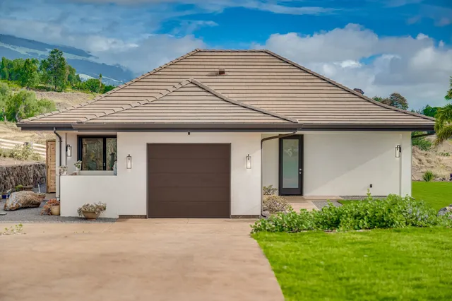 $10,995,000 | 100 Kalelemuku Place, Kula, HI 96790