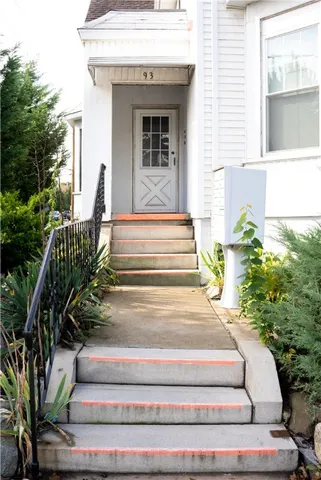 $650,000 | 93 Warren Avenue, East Providence, RI 02914