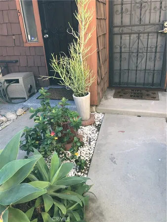 $2,900 | 11106 Arminta Street, Unit 4, Sun Valley, CA 91352