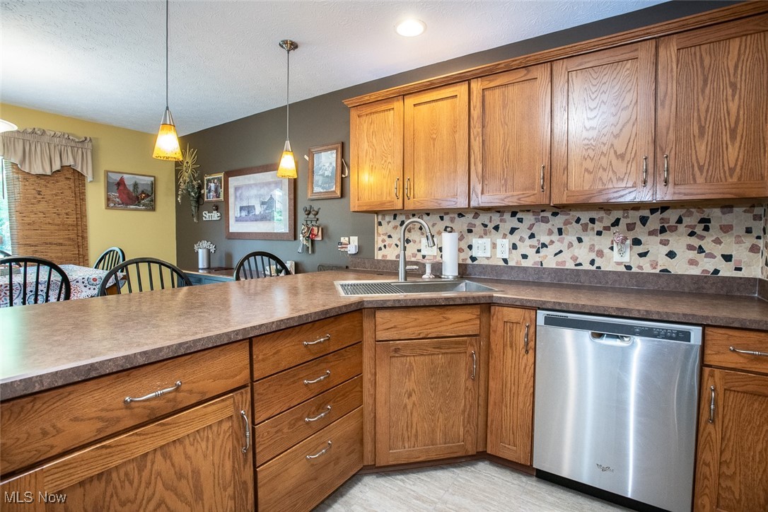 126 Timber Ridge Drive Elyria, OH 44035 - Photo 3 of 49 Living area with carpet and recessed lighting