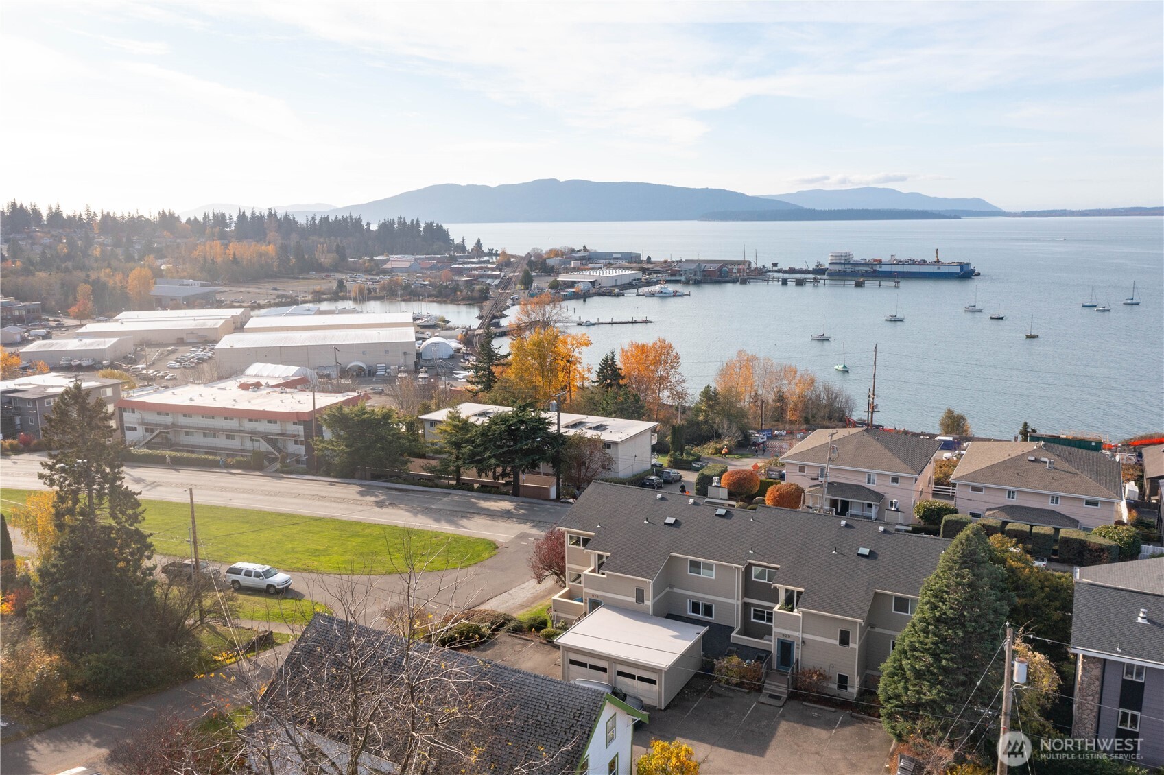 929 11th Street, Unit 202 Bellingham, WA 98225 - Photo 36 of 40