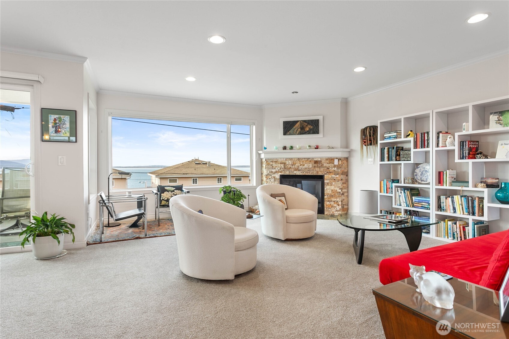 929 11th Street, Unit 202 Bellingham, WA 98225 - Photo 4 of 40