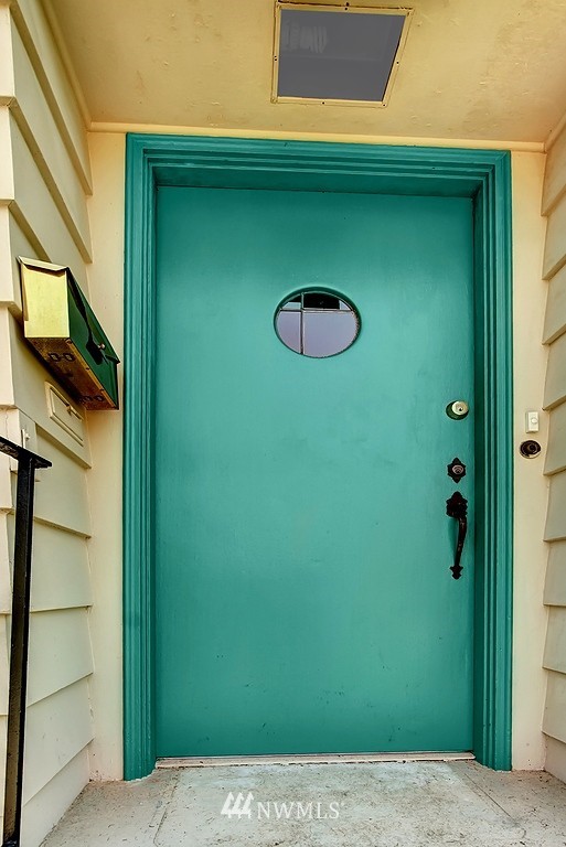 1323 North 79th Street Seattle, WA 98103 - Photo 2 of 18 Gallery Image 2