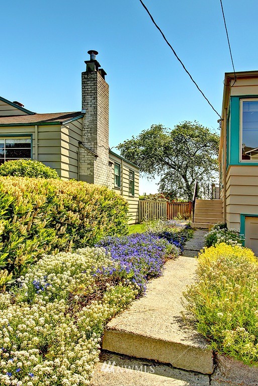 1323 North 79th Street Seattle, WA 98103 - Photo 15 of 18 Gallery Image 15