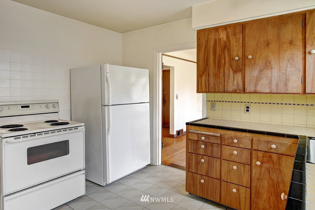 1323 North 79th Street Seattle, WA 98103 - Photo 8 of 18 Gallery Image 8