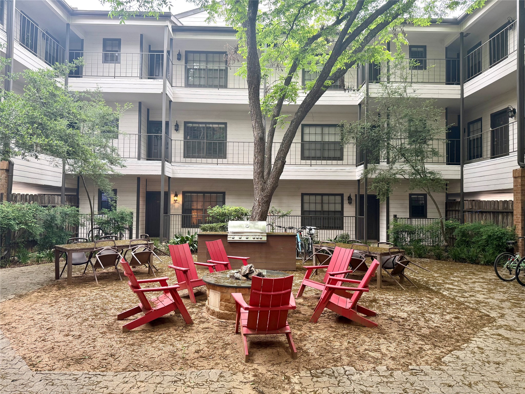 203 East 31st Street, Unit 101 Austin, TX 78705 - Photo 23 of 24