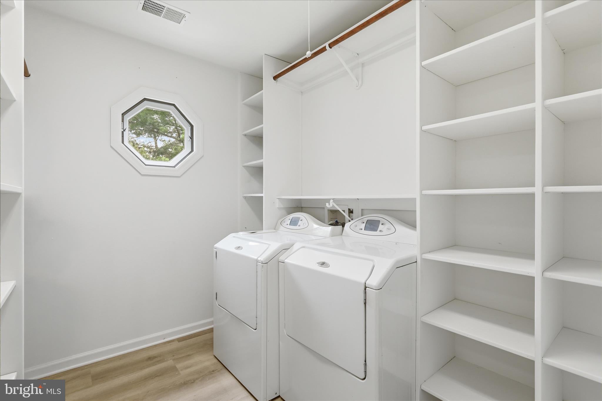 12821 Pinecrest Road Herndon, VA 20171 - Photo 27 of 42