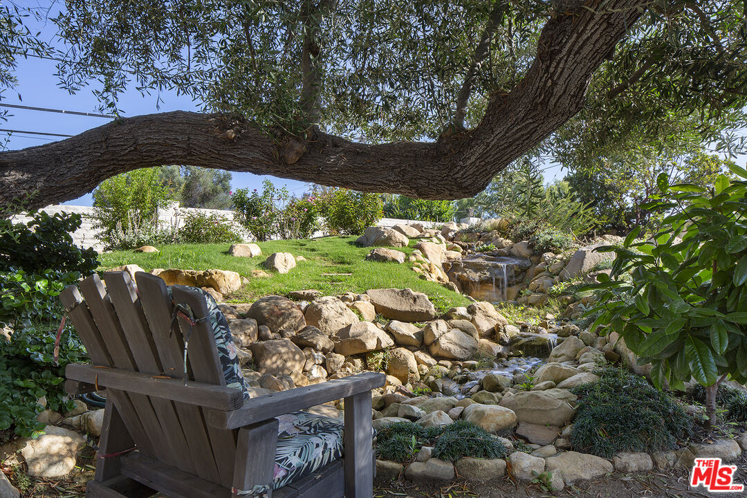 87 Vientos Road Camarillo, CA 93010 - Photo 23 of 35 Gallery Image 23