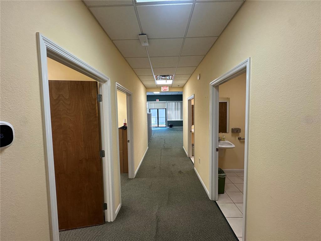 2848 West Main Street Leesburg, FL 34748 - Photo 5 of 13 a view of hallway