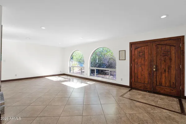 $810,000 | 2818 East Calaveros Drive, Phoenix, AZ 85028