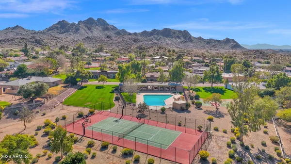 $810,000 | 2818 East Calaveros Drive, Phoenix, AZ 85028