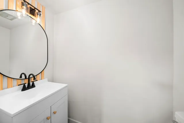 $192,500 | 14703 Barryknoll Lane, Unit 26, Houston, TX 77079