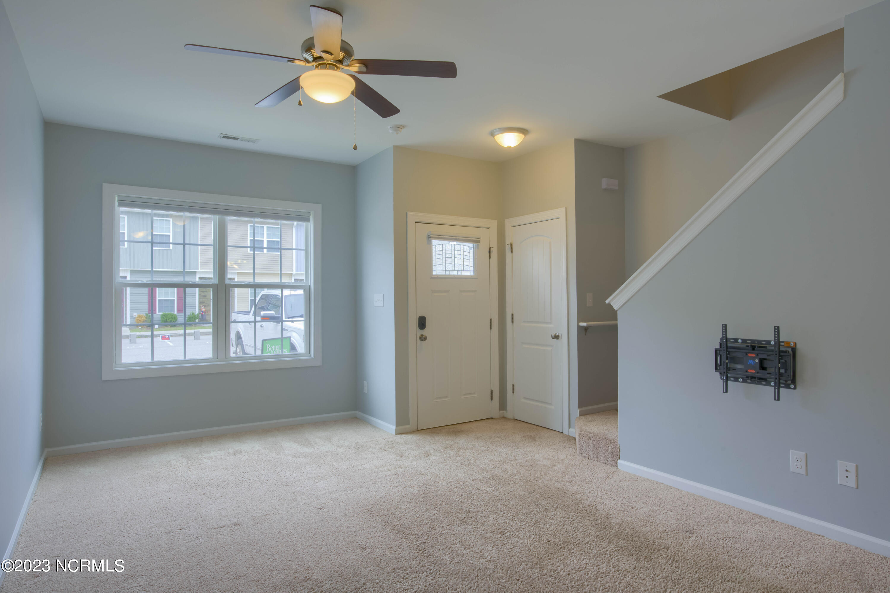 142 Beacon Woods Drive Holly Ridge, NC 28445 - Photo 12 of 30 142 Beaconwood - Interiors_18