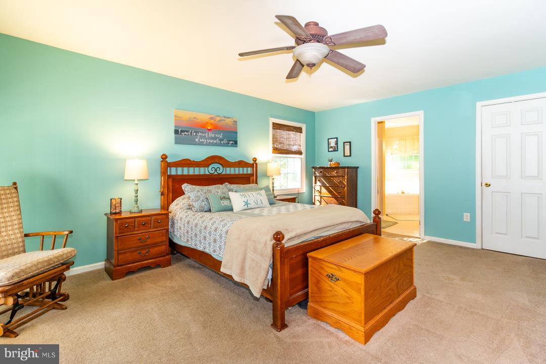 13750 Long Road Thurmont, MD 21788 - Photo 19 of 35 Master Bedroom
