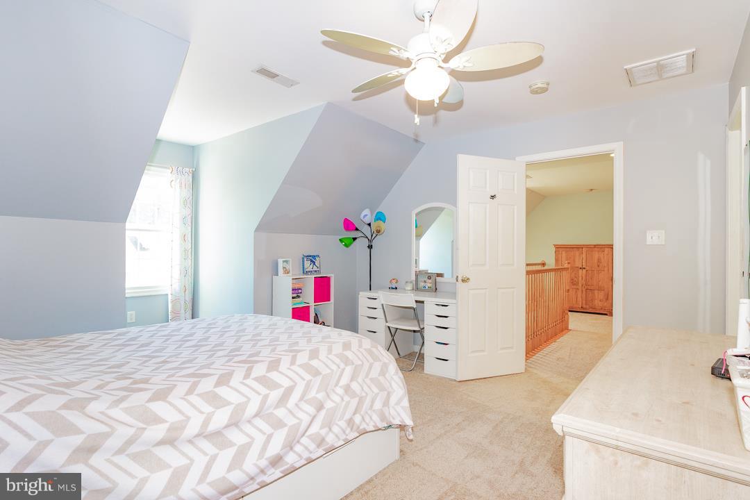 13750 Long Road Thurmont, MD 21788 - Photo 25 of 35 Bedroom 1