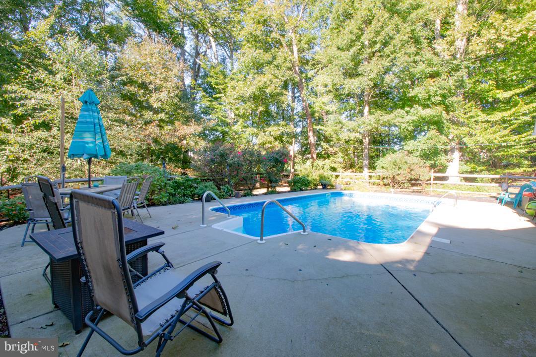 13750 Long Road Thurmont, MD 21788 - Photo 31 of 35 Back yard