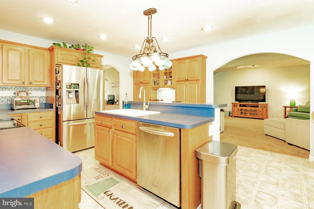 13750 Long Road Thurmont, MD 21788 - Photo 9 of 35 Kitchen