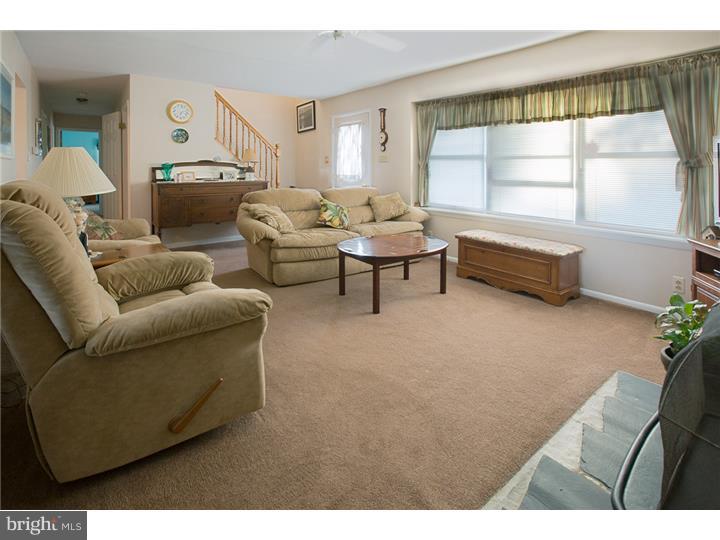 49 Harker Road Chesterfield, NJ 08515 - Photo 3 of 16 Living Room
