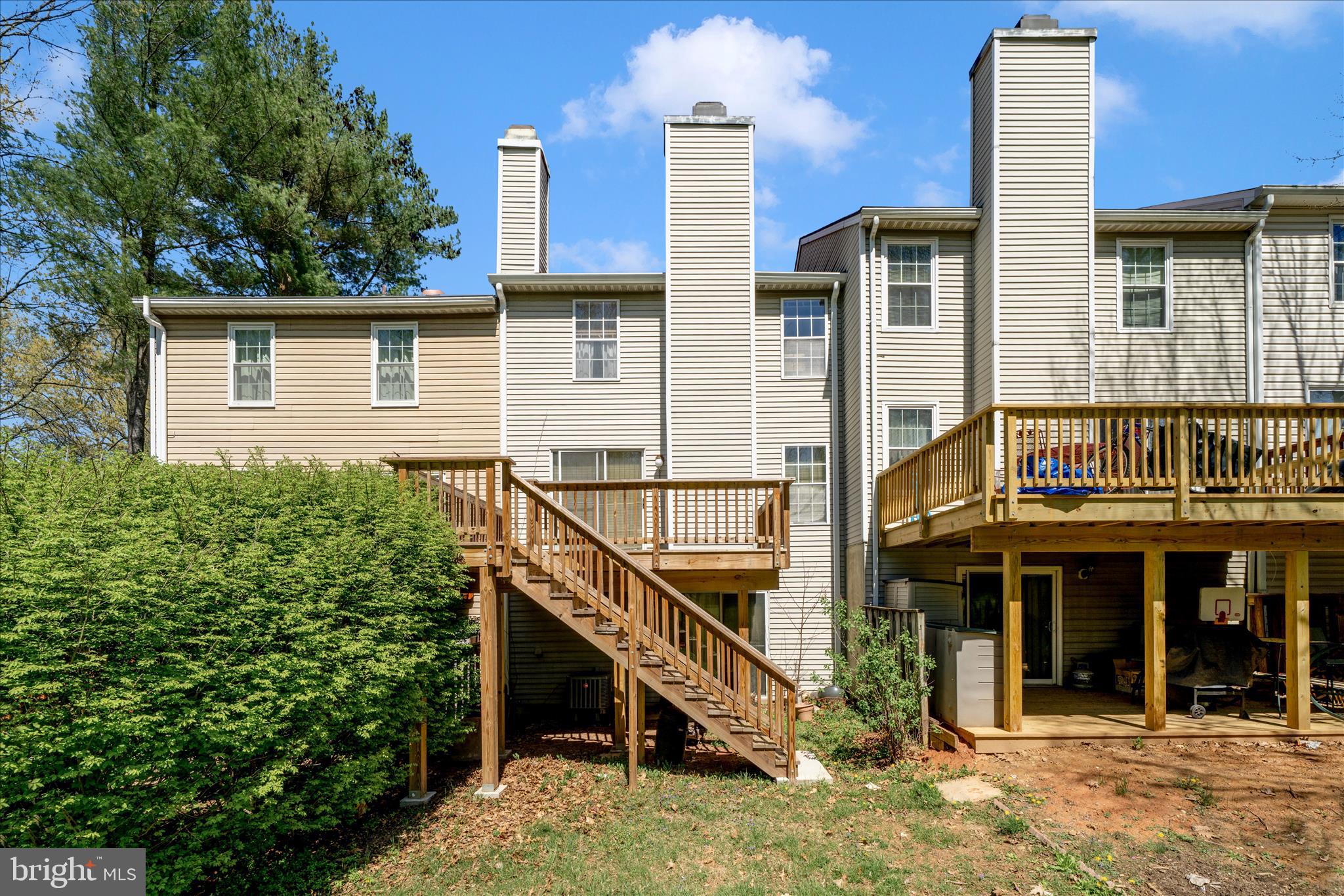 11704 Lone Tree Court Columbia, MD 21044 - Photo 23 of 38 a front view of a house with windows