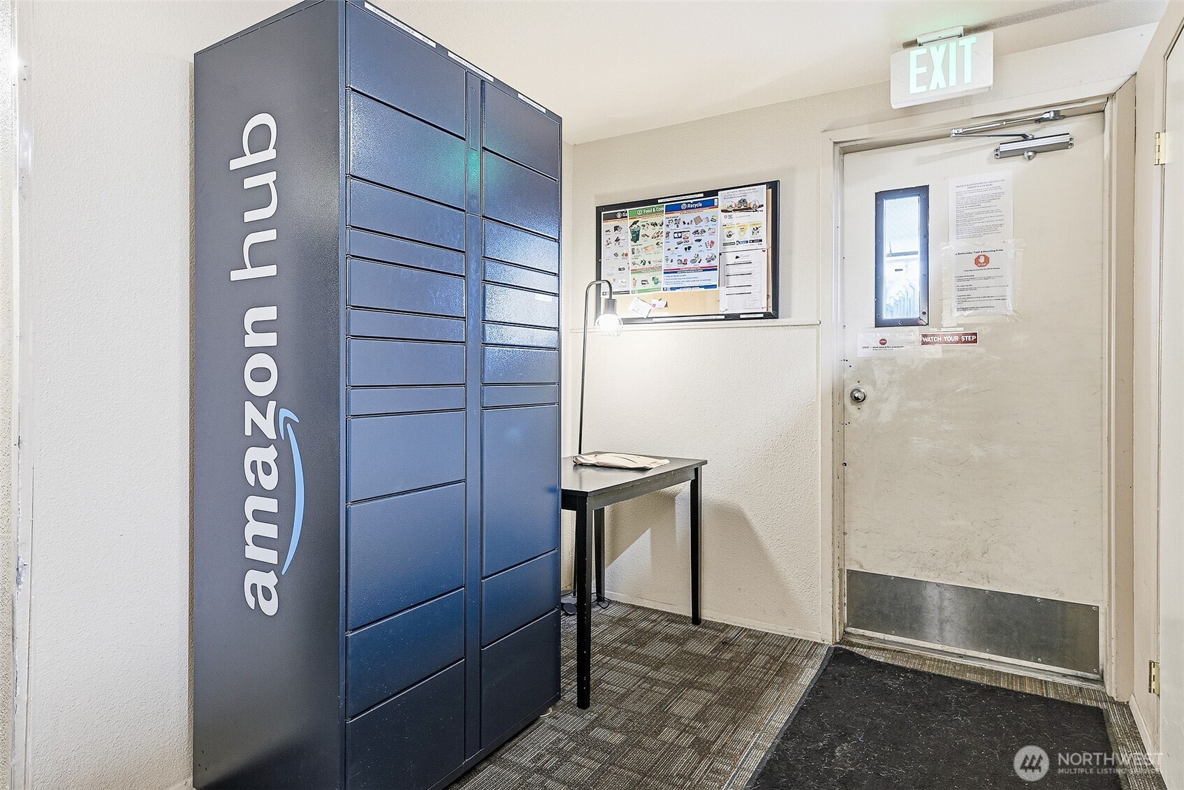 3045 20th Avenue West, Unit 409 Seattle, WA 98199 - Photo 18 of 25