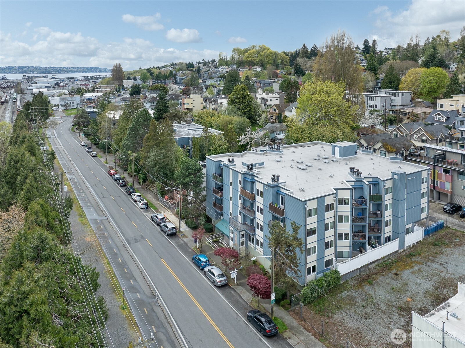 3045 20th Avenue West, Unit 409 Seattle, WA 98199 - Photo 23 of 25 a view of a city